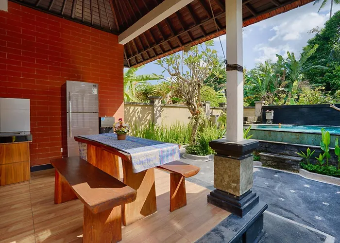 Kubu Kapas Bali Villa *